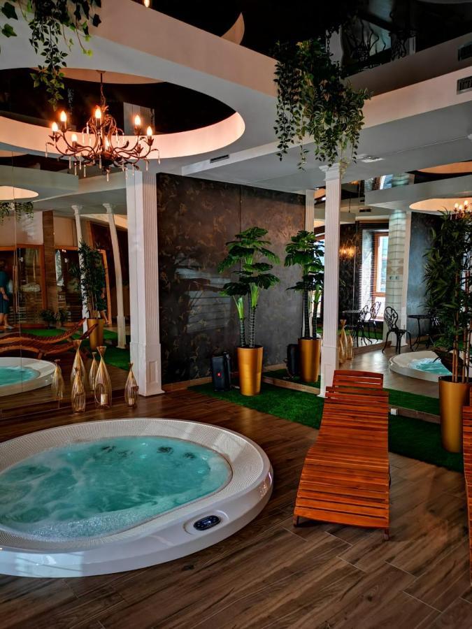 Aviator Hotel Restauracja & Spa Pabianice Kültér fotó