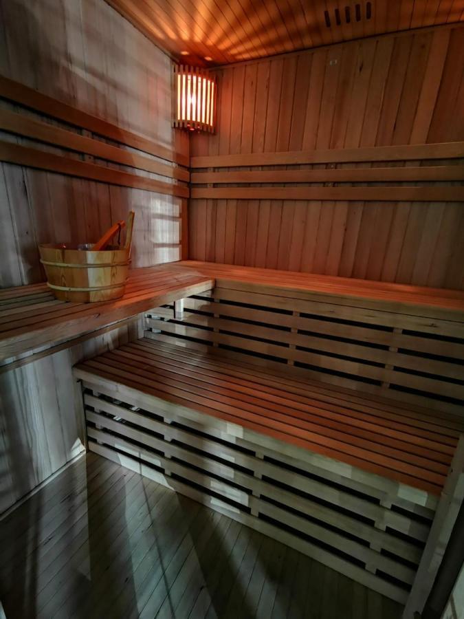 Aviator Hotel Restauracja & Spa Pabianice Kültér fotó