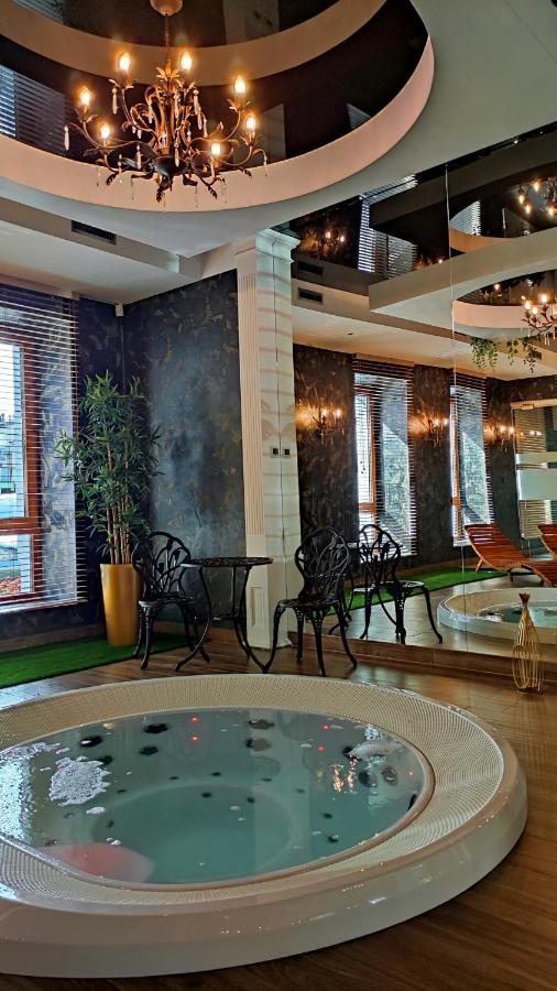 Aviator Hotel Restauracja & Spa Pabianice Kültér fotó