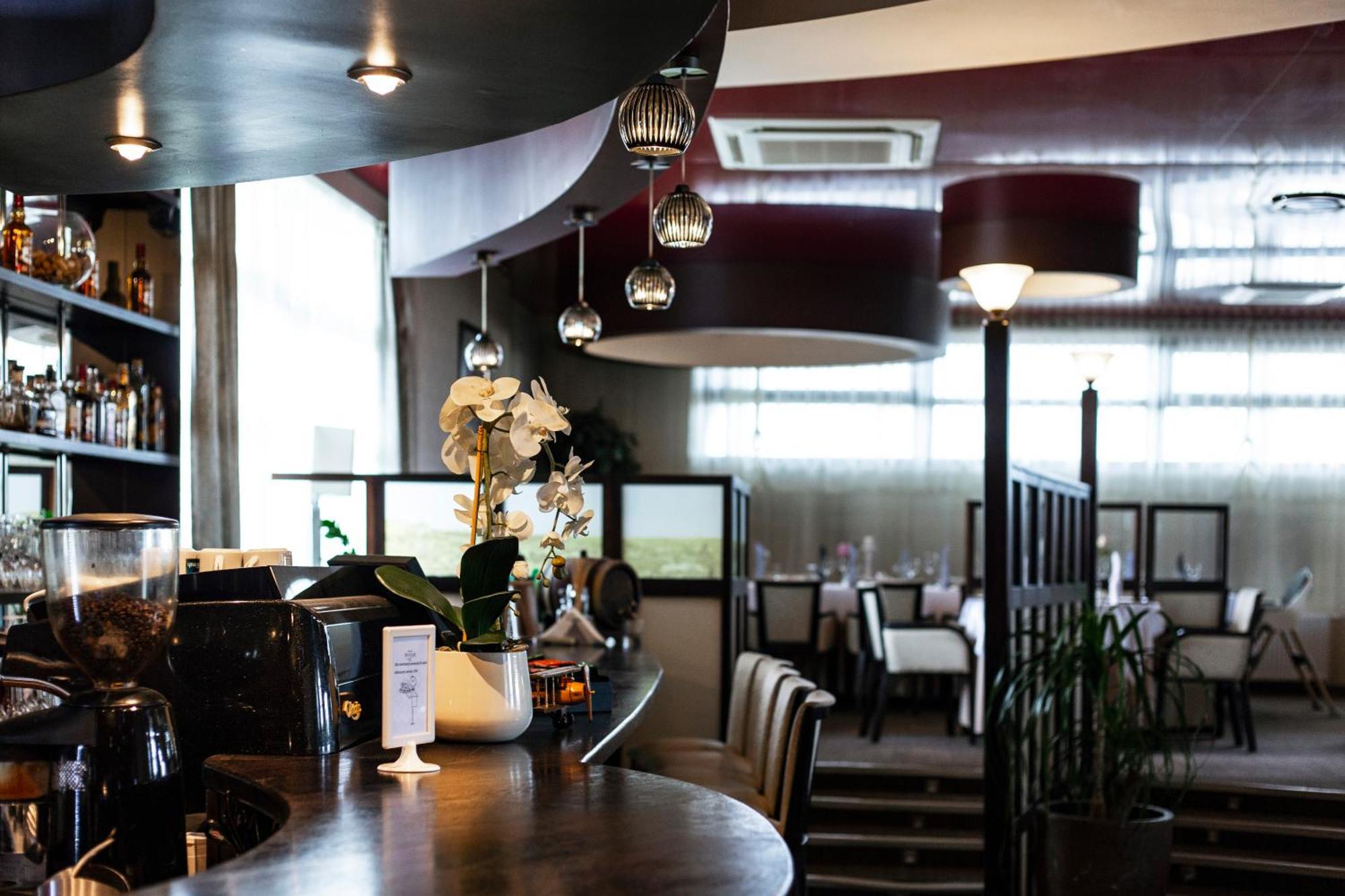 Aviator Hotel Restauracja & Spa Pabianice Kültér fotó