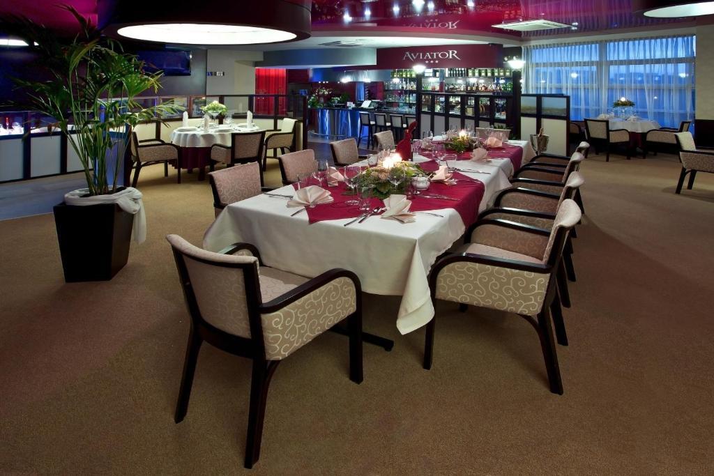 Aviator Hotel Restauracja & Spa Pabianice Kültér fotó